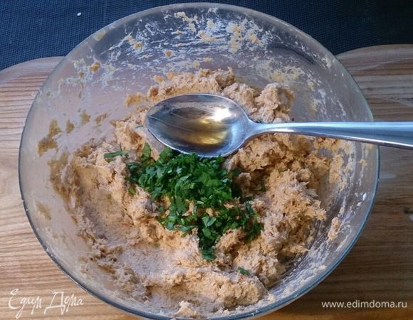 Добавляем кинзу, по желанию коньяк грамм 30.