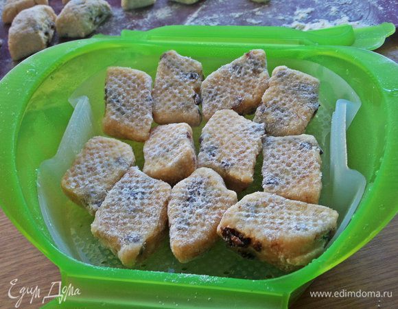 Вынимаем, переворачиваем и снова на 1,2 — 2 минуты в СВЧ.