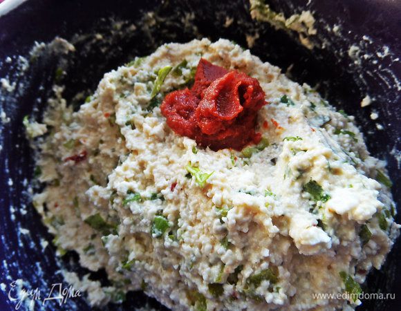 Цвета она не достаточно внесла, и мне захотелось усилить томатную тему.