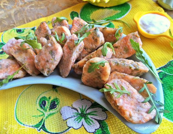 Подавать со сметаной.