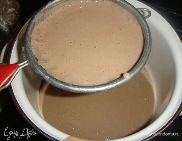 Тесто пропустить через сито.