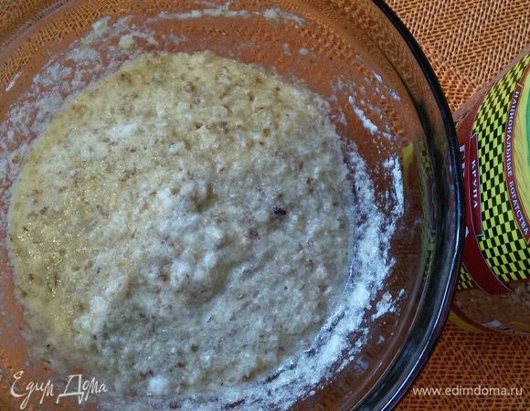 Аккуратно вмешиваем белки в общую массу.