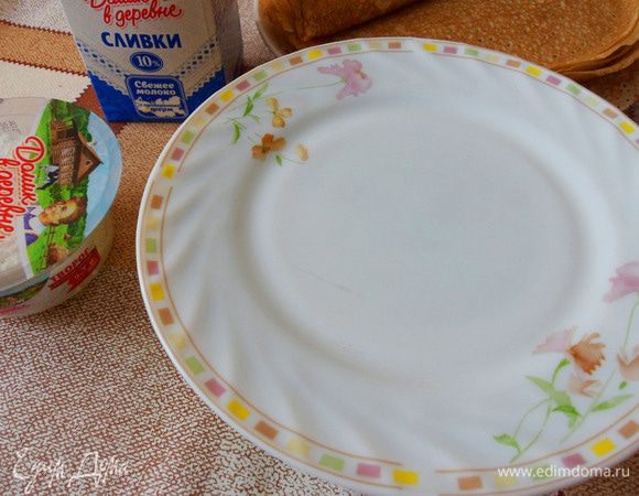 Мак промыть. Залить кипятком, накрыть тарелкой, дать постоять 15 минут. Слить воду. Второй раз залить кипятком на 5 минут. Хорошо слить воду.