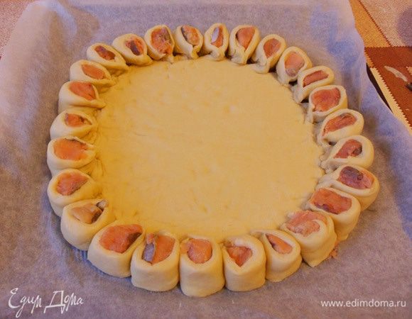 Получилась вот такая красивая корзинка.