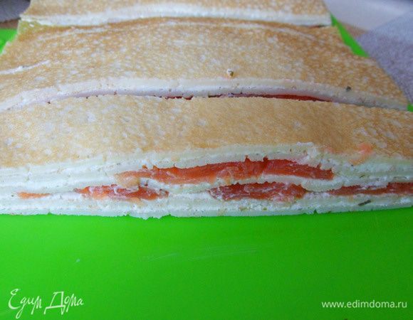 Вот такие полоски в разрезе. Затем нарезаем полоски на кубики.