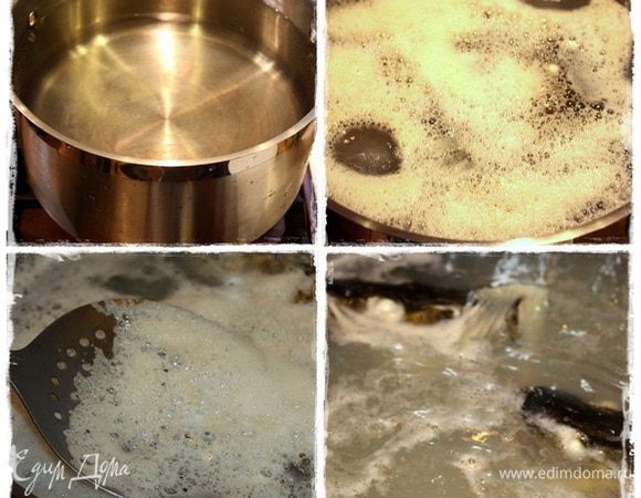 Добавим к первобульонной партии всякие кости околожаберные и совсем уж прихвостья судачьи. 
И ставим варить бульон. Первый. Водичку возьмем колодезную. Чистейшую и очень вкусную. Как закипит, начнет появляться накипь. Ее надо, конечно снять.
Кипит первый наш бульон.  Тут надо огонь убавить, чтобы не бурлили, а слегка побулькивало.