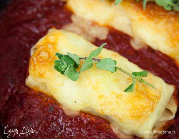 Перед подачей украсить орегано или базиликом.