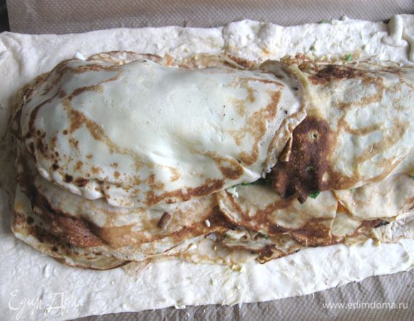 Блины закрывают всю конструкцию.