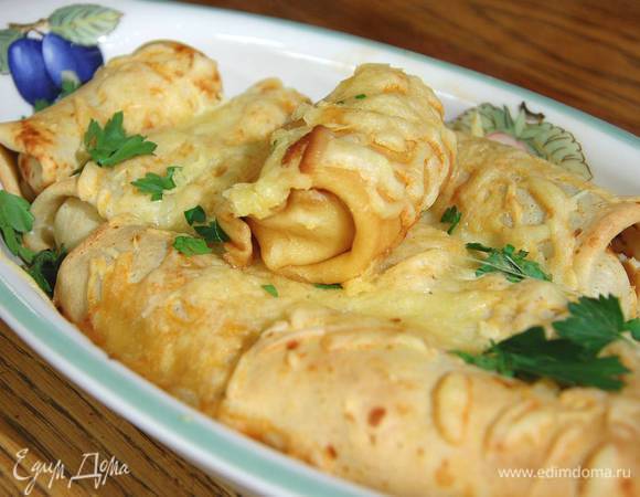 Запекать в разогретой духовке 10‒15 минут.