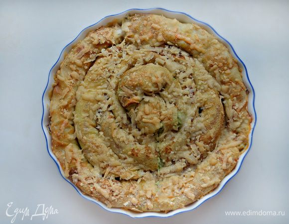 Выпекайте блинный пирог 20 — 25 мин. в разогретой до 180°С духовке.