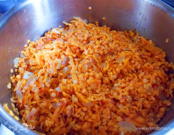 Добавить промытую красную чечевицу ТМ «Националь».