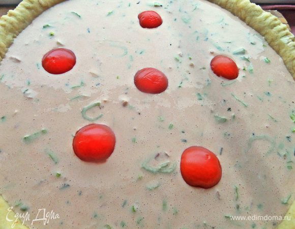 Теперь положить черри.