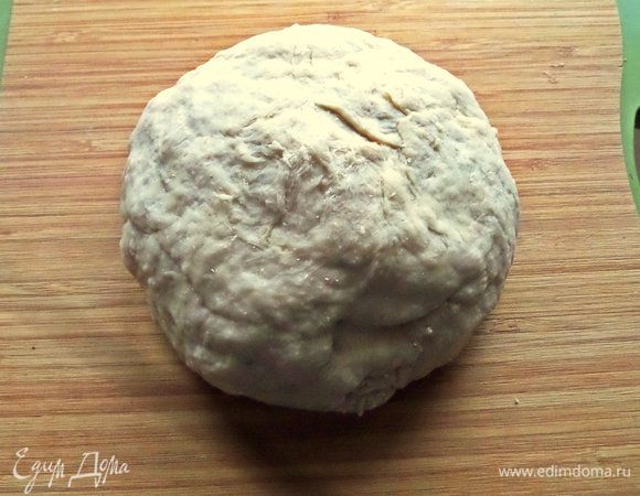 Отправить тесто на подъем в теплое место без сквозняков.