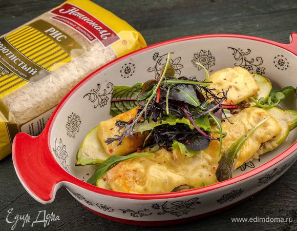 Запекаем в духовке на 180°C 30 минут до появления хрустящей сырной корочки!