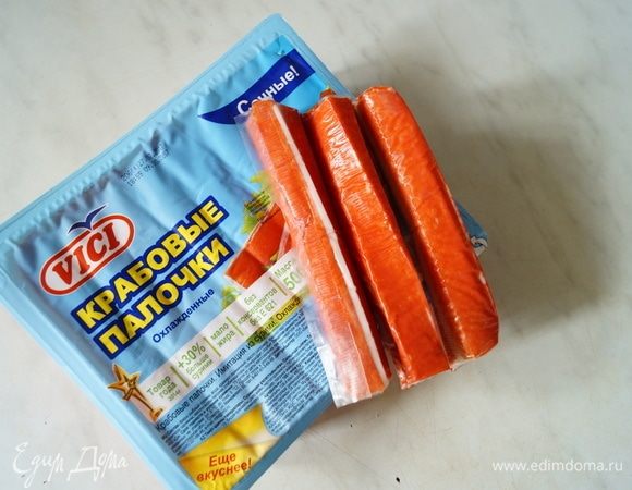 Для приготовления блюда я использовала крабовые палочки ТМ VICI.