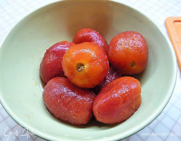 Для томатной заливки, я брала томаты в собственном соку, которые заготовила летом.