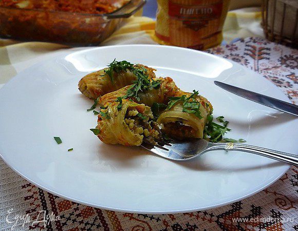 Подаем на стол, посыпав зеленью. Приятного аппетита!