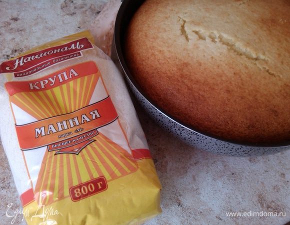 По прошествии нужного времени достать манник из духовки и дать немного остыть.