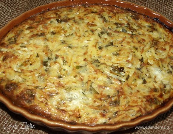 Отправляем в заранее разогретую духовку до 200°С на 1 час. До образования румяной корочки. 