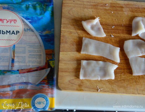 Нарезать кусочек на небольшие прямоугольники.