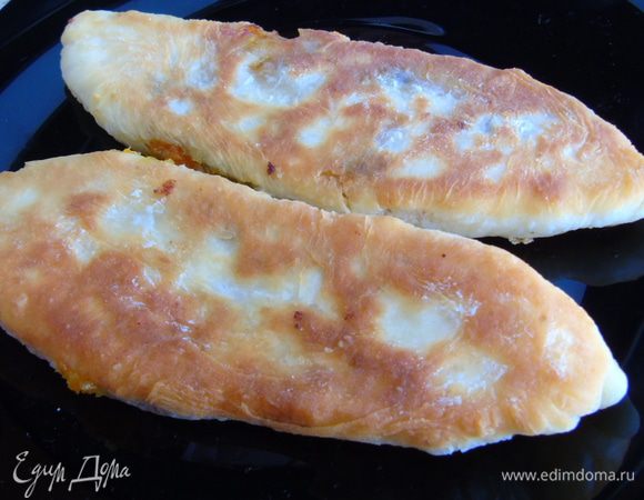 Выкладывайте на тарелку и угощайтесь. Можно полить сметаной.