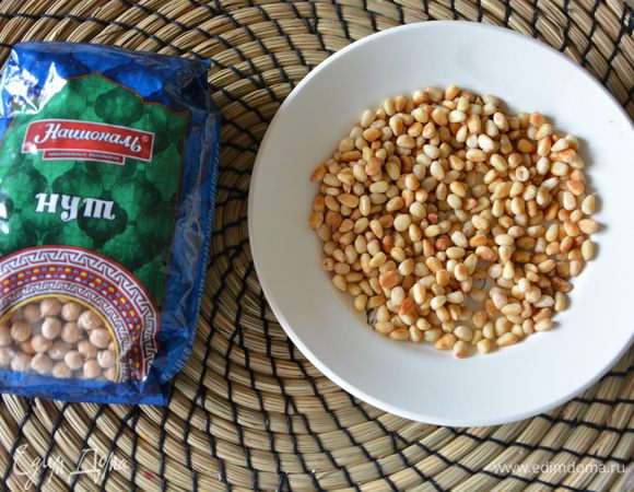 Кедровые орешки пожарить.