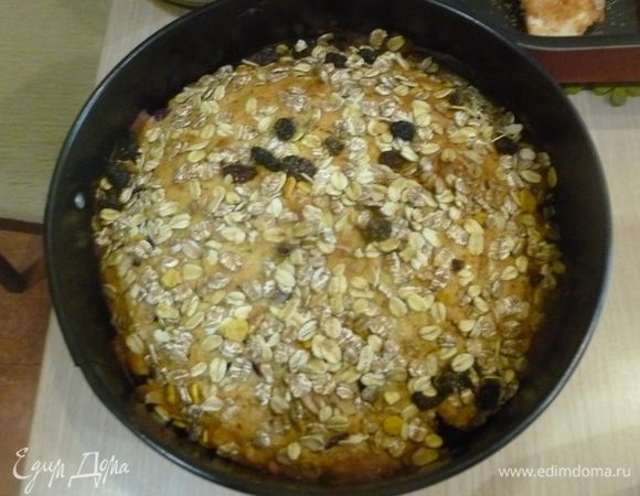 Достать пирог из формы. Приятного аппетита!