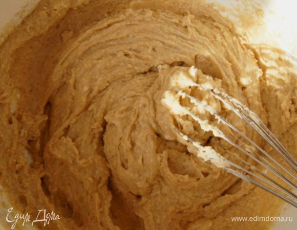 Вмешать в тесто.