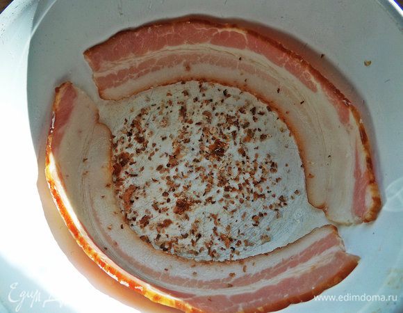 Также вариант в форме побольше. На дне — сухари.