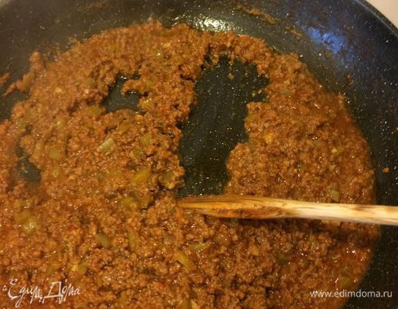 Должен получиться густой, но сочный соус.