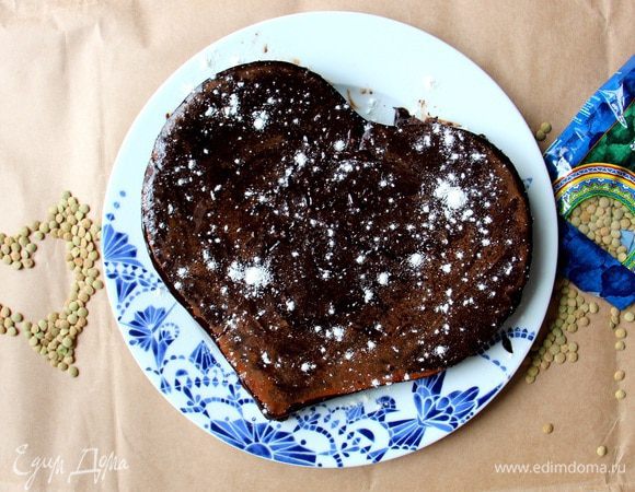 Можно посыпать сверху какао, щепоткой муки или сахарной пудры.