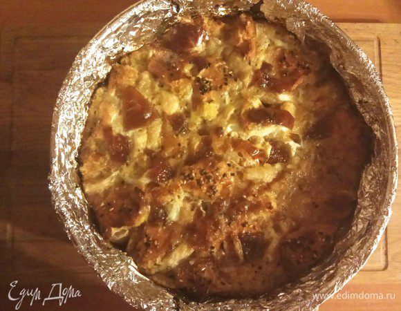 Яйца соединили кусочки, а варенье с маслом образовали карамельную корочку. Запах изумительный!