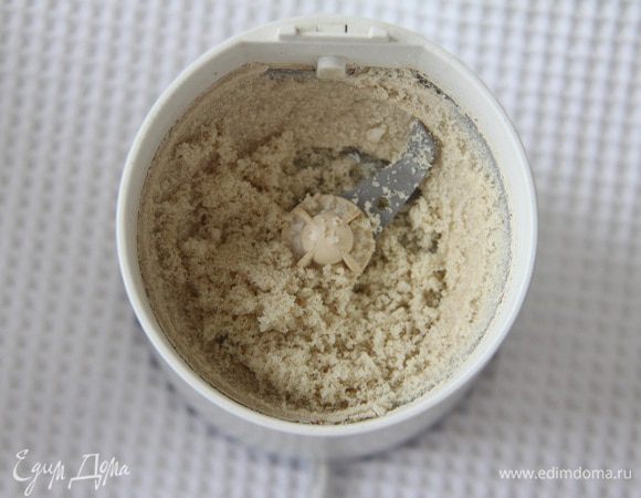 Если есть тахинная паста, можете пропустить 3 и 4 шаг, добавить готовую пасту к нуту.