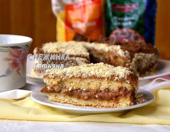 Разрезаем готовый тортик и угощаем. Очень вкусно!