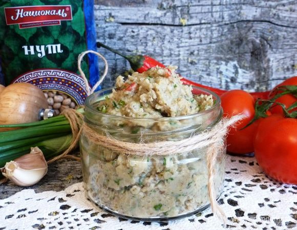 Подаем со свежим хлебом. На завтрак очень вкусно!