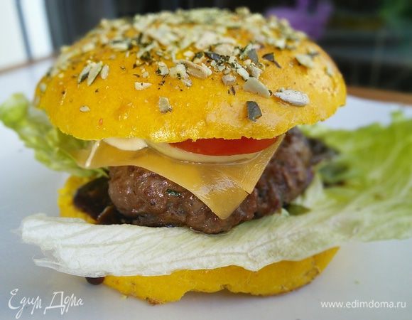 А я устроила своим мужчинам небольшой пикничек с домашним fast food. 