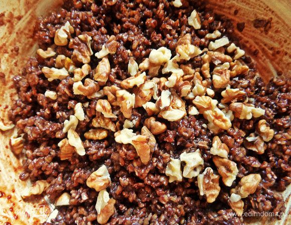 Высыпать к хлопьям.