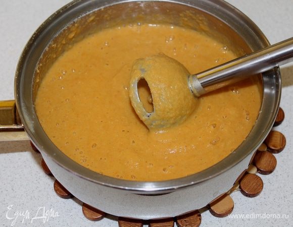 По мере необходимости добавить еще бульон.