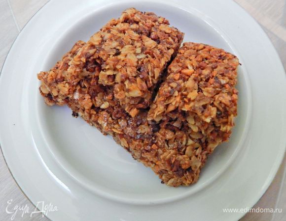Вкусные, полезные и питательные батончики «Гранолы» готовы. Приятного аппетита!