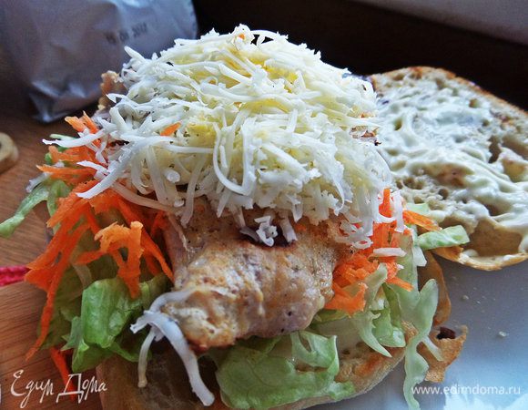 Курочка и сыр.