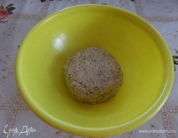 Замешиваем тесто.