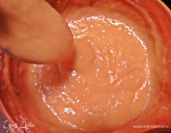 Тесто сползает с ложки.