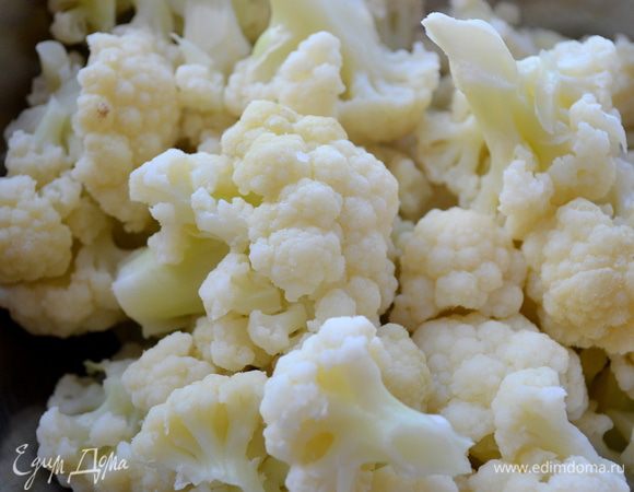 Капусту откидываем в дуршлаг.