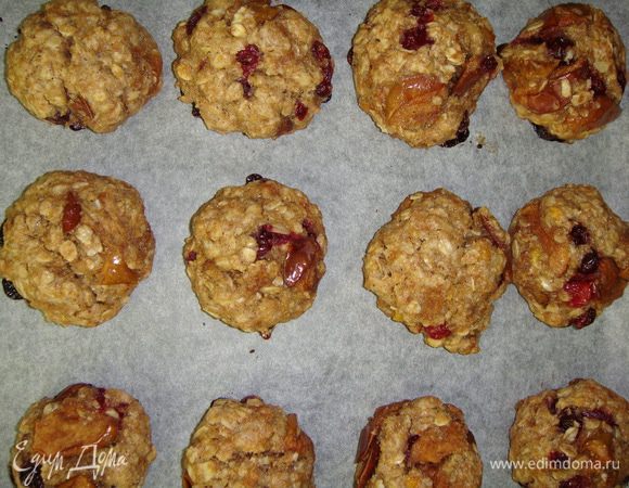 Выпекаем печенье в разогретой до 17°С духовке 30 минут.