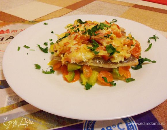 Посыпать зеленью петрушки.