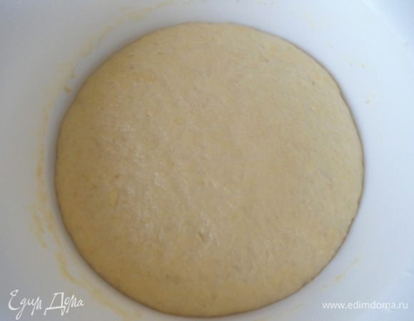 Тесто должно увеличиться в объеме вдвое.