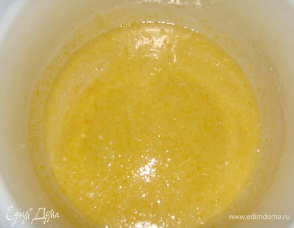 Добавить в подошедшее тесто и перемешать.