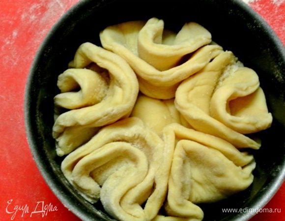 В одну формочку я выложила 5 «цветочков».