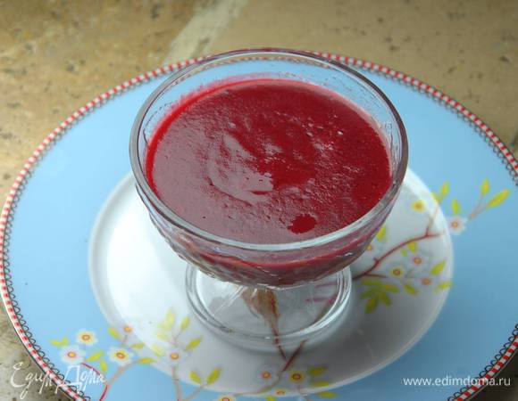 Дать мармеладу полностью остыть при комнатной температуре, затем отправить в холодильник.