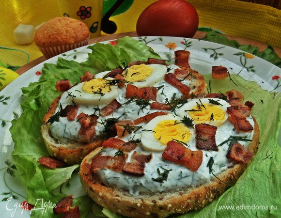 Посыпать оставшимся укропом. Можно перцем.